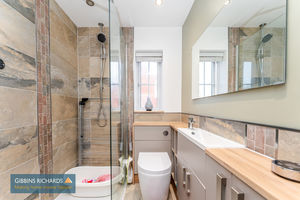 En-Suite- click for photo gallery